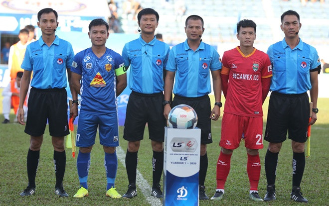 Chủ tịch CLB Quảng Nam bị tố xông vào phòng thóa mạ trọng tài Ảnh 2