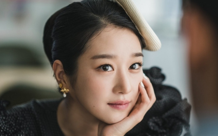 Chiêm ngưỡng nhan sắc lung linh của 'tình mới Kim Soo Hyun' trước giờ G của Psycho But It’s Ok Ảnh 2