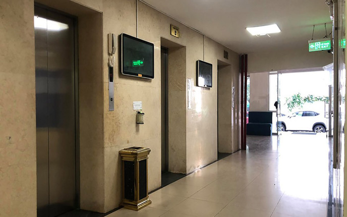 Tạm giữ hình sự người đàn ông 65 tuổi dâm ô bé trai trong thang máy chung cư Ảnh 2