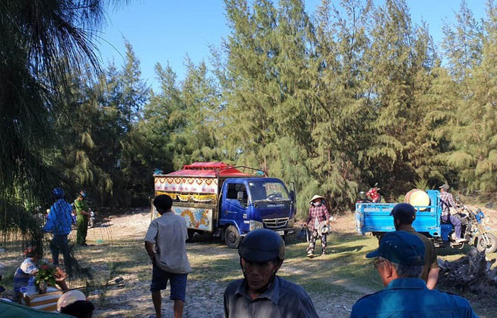 Khu vực nơi phát hiện thi thể của bé gái. Ảnh: Tấn Lộc/Báo Pháp luật Online