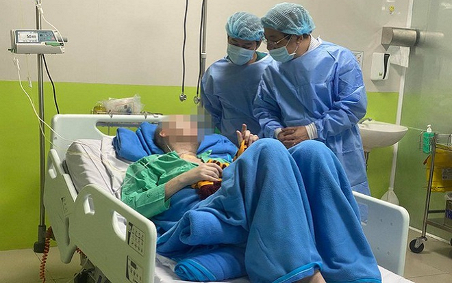 Sẽ hội chẩn quốc gia trước khi đưa nam phi công người Anh về nước Ảnh 2