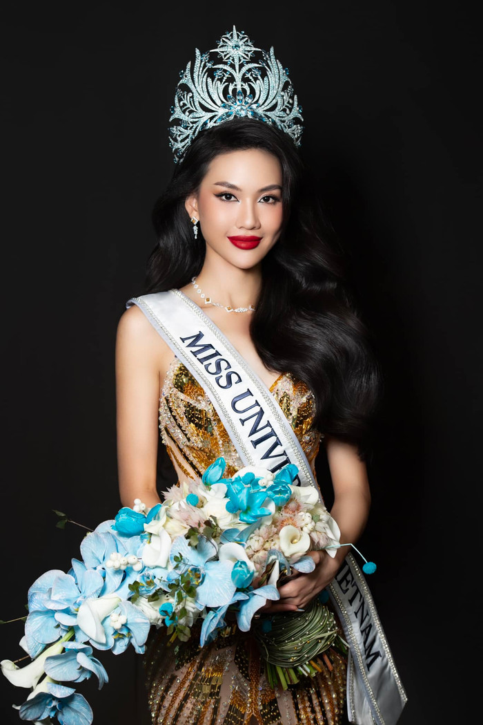 Bùi Quỳnh Hoa đăng quang Miss Universe Vietnam 2023. Nàng hậu sở hữu sắc vóc ấn tượng cùng bề dày kinh nghiệm tham gia các đấu trường sắc đẹp. 