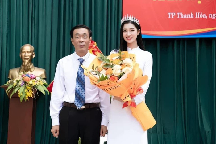 Á hậu Nguyễn Phương Nhi cũng từng theo học tại trường THPT Hàm Rồng