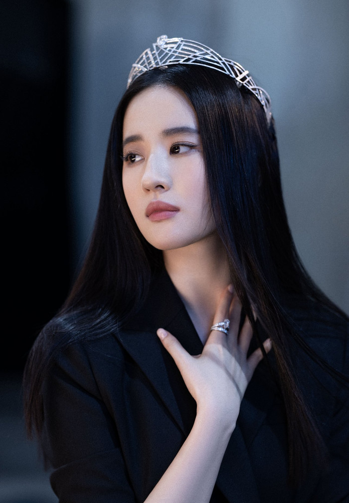 Lưu Diệc Phi xuất hiện ở nơi đặc biệt, đẳng cấp chưa sao Cbiz nào làm được Ảnh 5