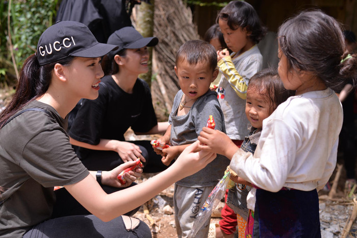 Trạng thái tinh thần cô nàng vẫn rất lạc quan.
