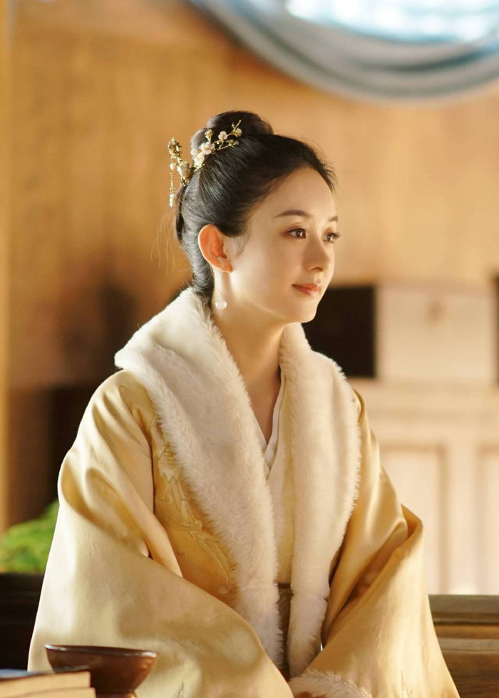 Cả năm không có phim chiếu, Triệu Lệ Dĩnh còn át chủ bài khiến dàn hoa 85 e sợ Ảnh 1