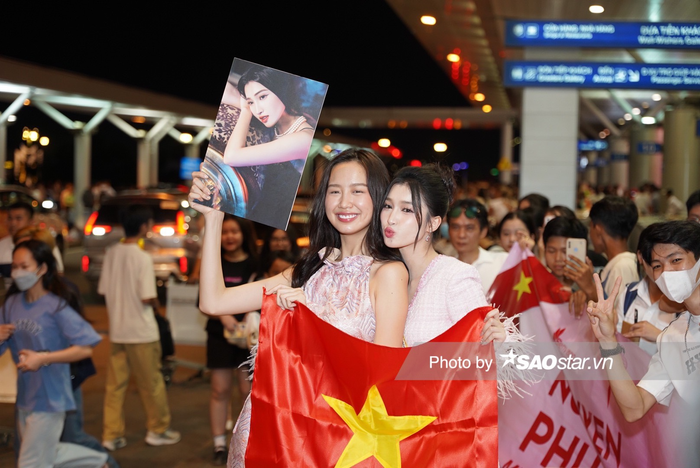 Phương Nhi xinh như 'thần tiên tỷ tỷ' lên đường dự thi Hoa hậu Quốc tế 2023 Ảnh 6