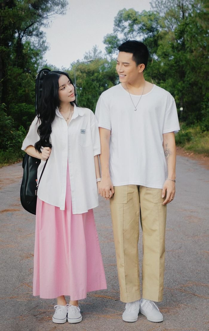 Cả hai gắn bó với nhau, từ trên sân khấu cho đến ngoài cuộc sống thường nhật.