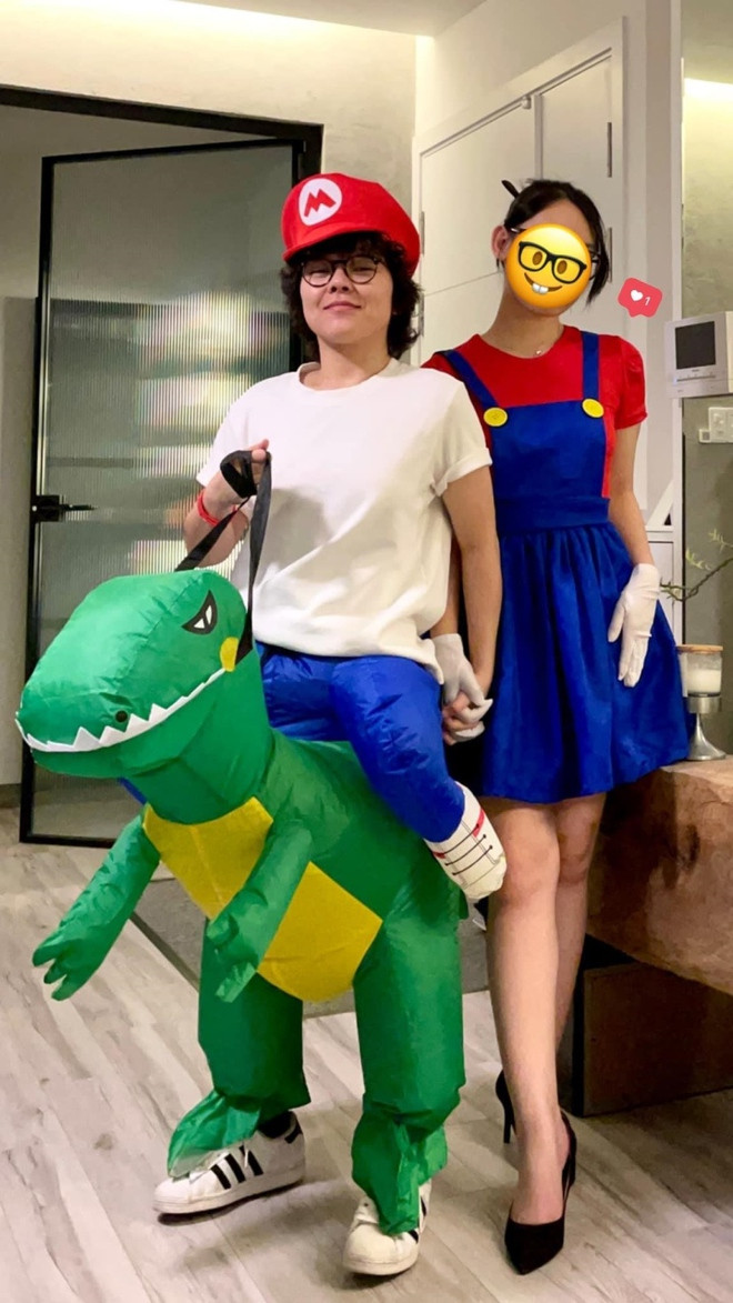 Trước đó, ca nhạc sĩ Tiên Tiên từng nhiều lần khoe những khoảnh khắc hạnh phúc, song lại quyết giữ kín danh tính người thương.