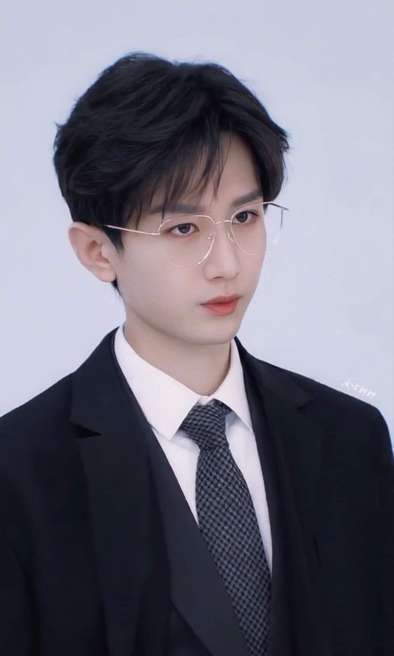 Không phải Tiêu Chiến hay Thành Nghị, đây mới là người đủ sức cân mọi tạo hình Ảnh 2