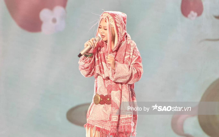 Hà Minh làm mới bản thân qua mỗi vòng thi tại Vietnam Idol.