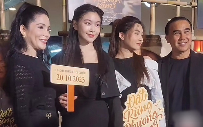 Zoom cận nhan sắc 2 ái nữ nhà Quyền Linh qua cam thường, có xinh như lời đồn? Ảnh 2