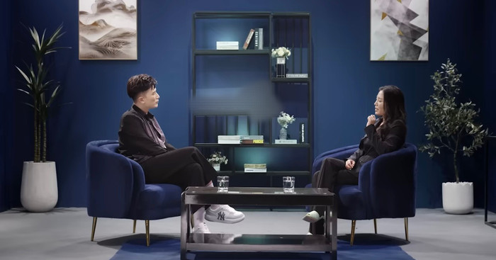 Trong một Talk show cùng Dược sĩ Tiến, Văn Mai Hương có dịp trải lòng nhiều góc khuất nghề nghiệp, cuộc sống. 