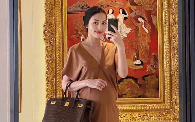 Nhan sắc siêu mẫu Huỳnh Thanh Tuyền khi mang thai lần 4 Ảnh 2