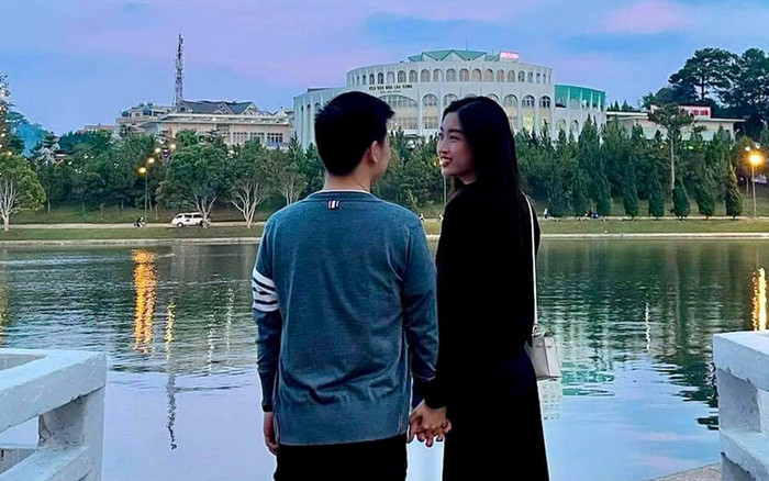 Đỗ Mỹ Linh ra dáng 'nóc nhà' khi nhận được lời chúc sinh nhật từ chồng Ảnh 2