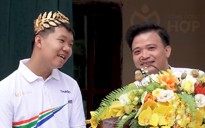 Câu hỏi hóc búa của thầy giáo khiến nhà vô địch Lê Xuân Mạnh phải chịu thua Ảnh 2