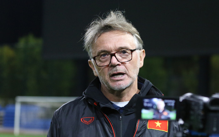 Nghịch lý từ phát biểu của HLV Troussier sau 2 trận thua: World Cup là bánh vẽ? Ảnh 2