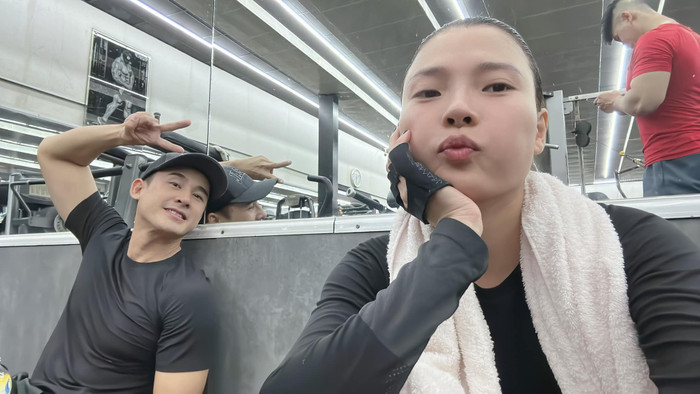 Thúy Diễm và chồng luôn cùng nhau thực hiện mọi việc ở trong cuộc sống hằng ngày lẫn công việc