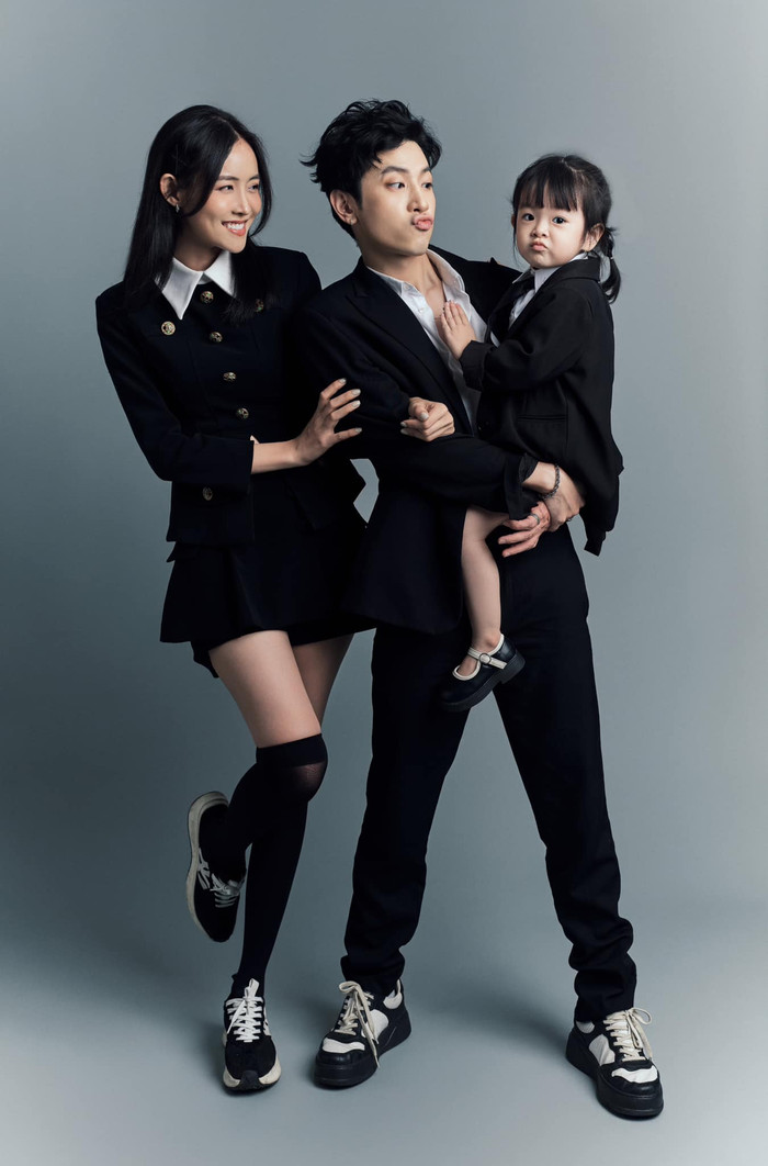 Gia đình nhỏ của Trương Mỹ Nhân - Phí Ngọc Hưng bên cạnh con gái Bona sắp đón thêm thành viên.