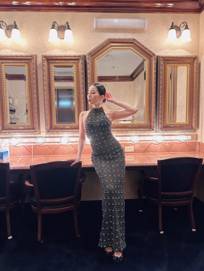 Lệ Quyên từng cho biết cô đã duy trì lối sống lành mạnh từ khi còn trẻ để có thể vẫn sở hữu thần thái tươi tắn ở thời điểm hiện tại