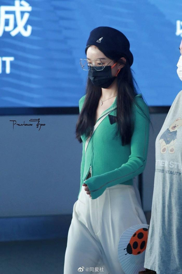 Triệu Lệ Dĩnh - Vương Nhất Bác lộ bằng chứng hẹn hò không thể chối cãi Ảnh 2