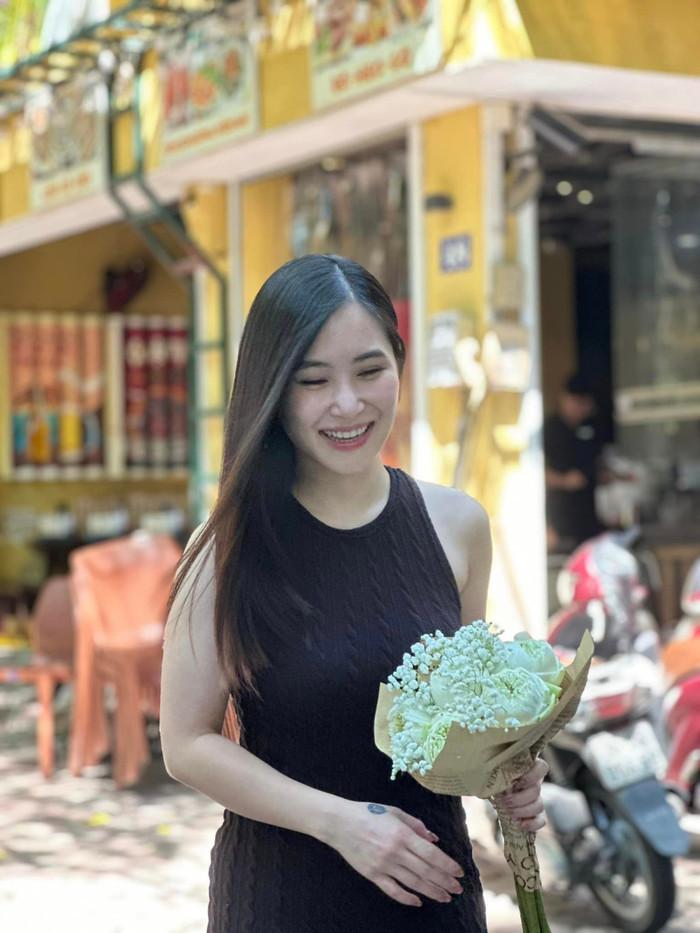 Visual kiều diễm, ngọt ngào của Hương Tràm khiến đông đảo khán giả không thể rời mắt