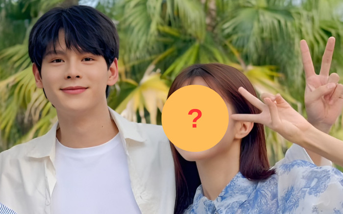 'Con trai' Hồng Diễm gây sốt khi sánh đôi với một mỹ nhân đình đám Vbiz Ảnh 2