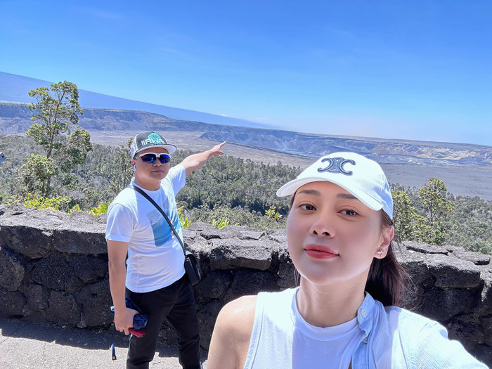 Phương Oanh và chồng đã đi tận hưởng tuần trăng mật sớm tại Mỹ. Cả hai đã đăng ký kết hôn vào giữa tháng 6 vừa qua tại quê nhà của nữ diễn viên