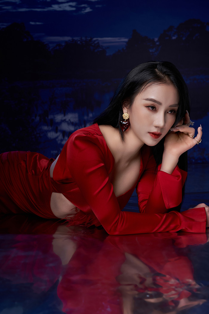 Phạm Lịch là một trong những vũ công, biên đạo có tiếng.