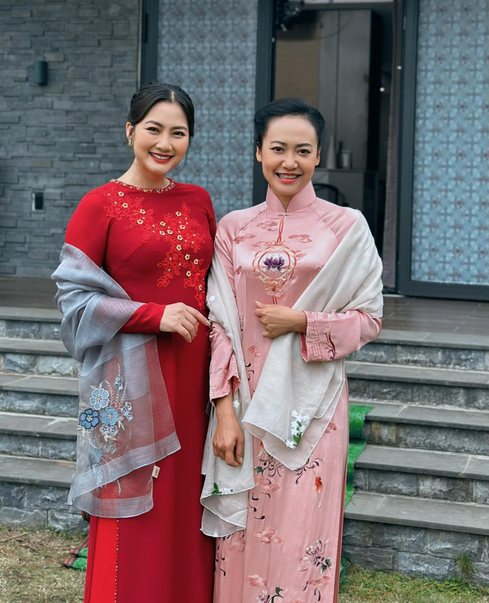 Các đồng nghiệp trong giới showbiz đều yêu quý Ngọc Lan