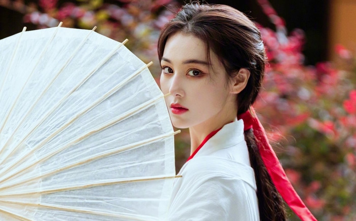 Cư dân mạng đồng loạt 'xin vía' câu nói 8 năm trước của tình địch Phạm Băng Băng Ảnh 2