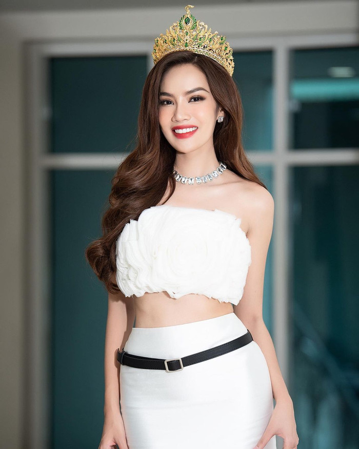 Rất nhiều nghệ sĩ, Hoa, Á hậu cùng đông đảo khán giả đều ủng hộ Lê Hoàng Phương tham gia cuộc thi Miss Grand International