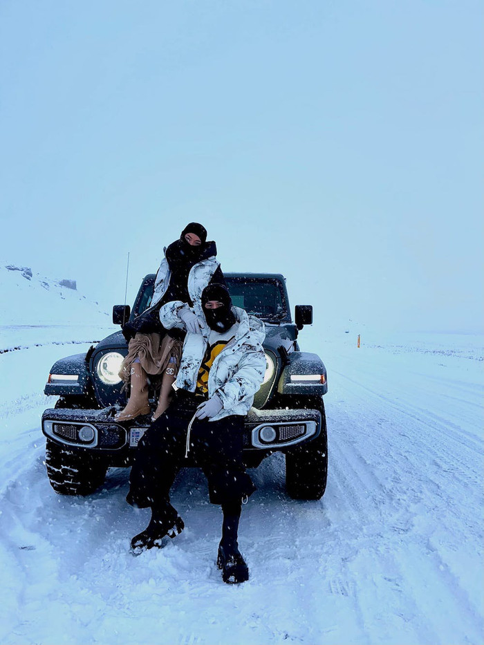 Không còn úp mở, Binz và Châu Bùi đã thoải mái khi chia sẻ chuyện yêu đương với người hâm mộ. 