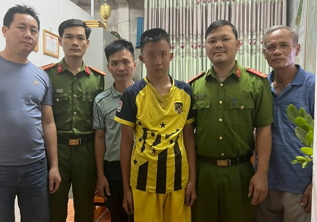 Thiếu niên 14 tuổi đạp xe đi thăm người thân, gia đình tìm thấy ở nơi không ngờ Ảnh 1