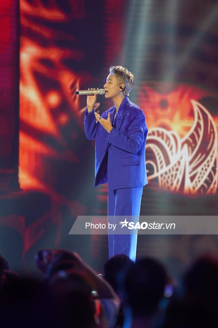 Hà An Huy trong đêm chung kết Vietnam Idol 2023.