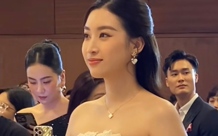 Nhan sắc mẹ bỉm Đỗ Mỹ Linh qua camera thường, có đẹp như lời đồn? Ảnh 2