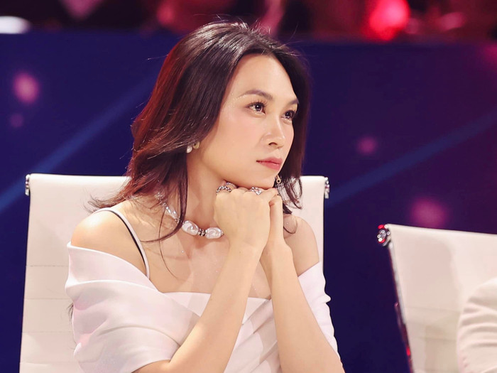 Mỹ Tâm đã bị ốm từ trước chung kết Vietnam Idol nhưng lịch làm việc đã lên nên nữ ca sĩ cố gắng hoàn thành mọi thứ tốt nhất có thể. 