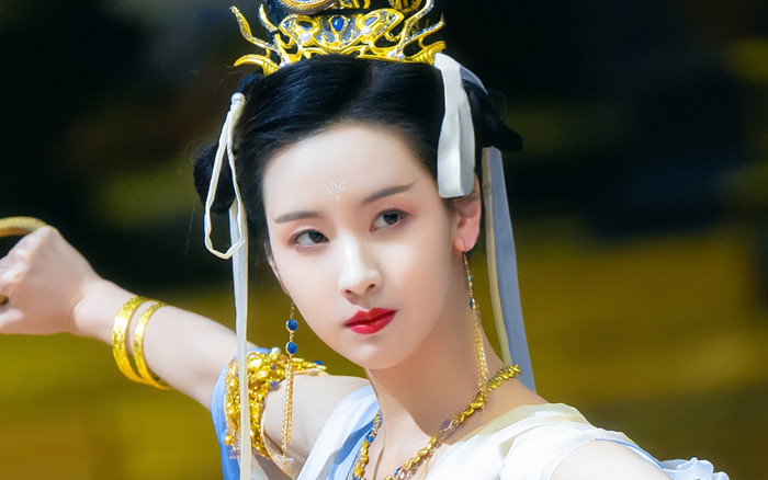 Trần Đô Linh gây tranh cãi vì ham mê 'xào couple' với 'em gái' Vương Nhất Bác Ảnh 2
