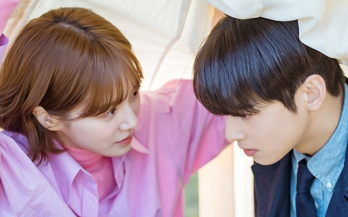 Phim Hàn có nam nữ chính bị chê đơ nhưng đứng top 1 tại 100 quốc gia Ảnh 2