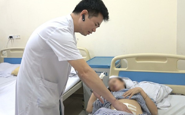 Người phụ nữ đi từ Quảng Nam ra Hà Nội, vừa đến bến xe Nước Ngầm thì ngất xỉu Ảnh 2