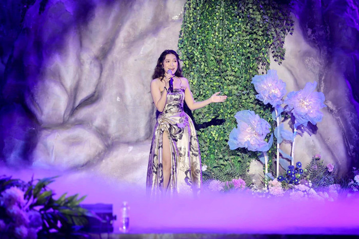 Mỹ Tâm bị quay cận gương mặt lúc biểu diễn, nhan sắc qua camera thường ra sao? Ảnh 4