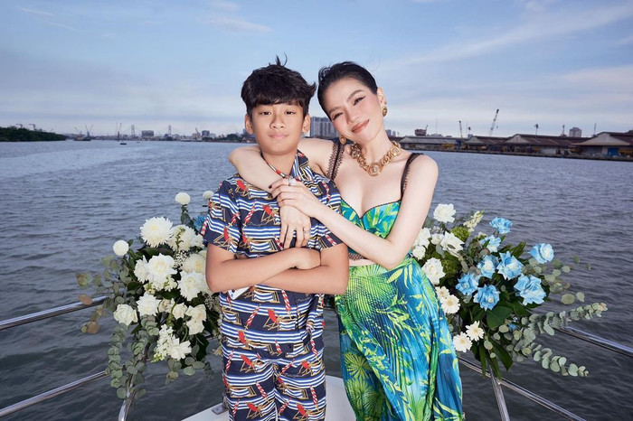Lệ Quyên sẵn sàng chi tiền để mua sắm cho con trai những món đồ hiệu