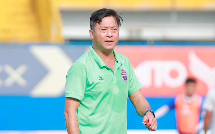 Tư thế 'thằng mập' của HLV Lê Huỳnh Đức Ảnh 2