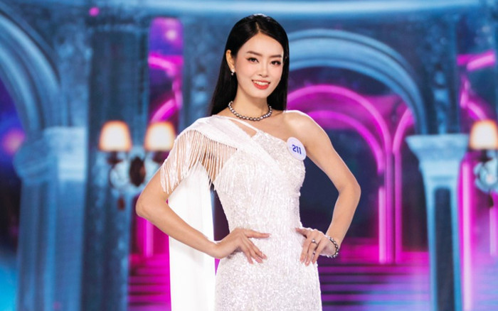 Á hậu Bùi Khánh Linh công khai chuyện 'can thiệp' một điểm trên gương mặt sau 2 tháng đăng quang Ảnh 2