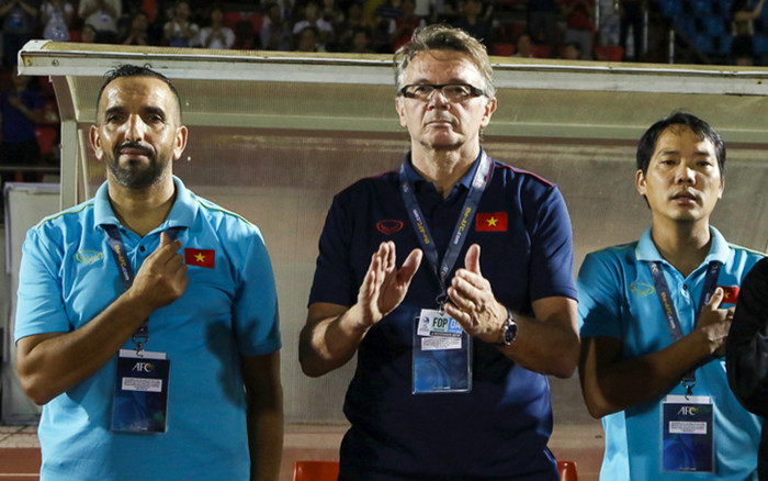 HLV Troussier cần tránh 'vết xe đổ' mất việc vì thua Indonesia Ảnh 2