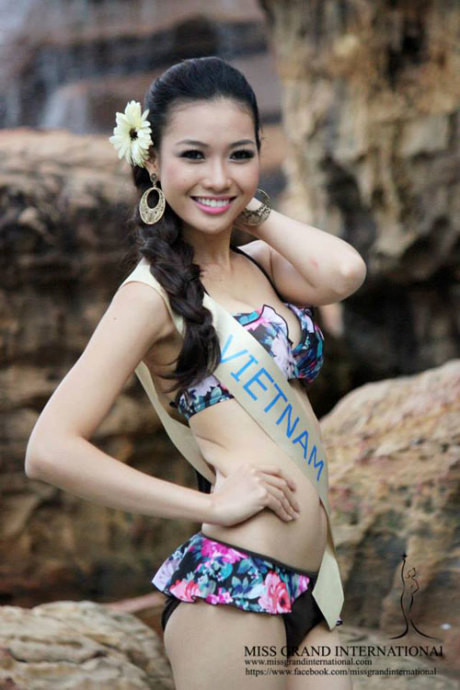 Đại diện của Việt Nam tại mùa giải Miss Grand International 2013 là Bích Khanh - người đẹp từng đoạt giải Miss Ngôi sao 2012. Cô sở hữu chiều cao 1m70 và số đo 3 vòng là 83 - 58 - 87 cm.