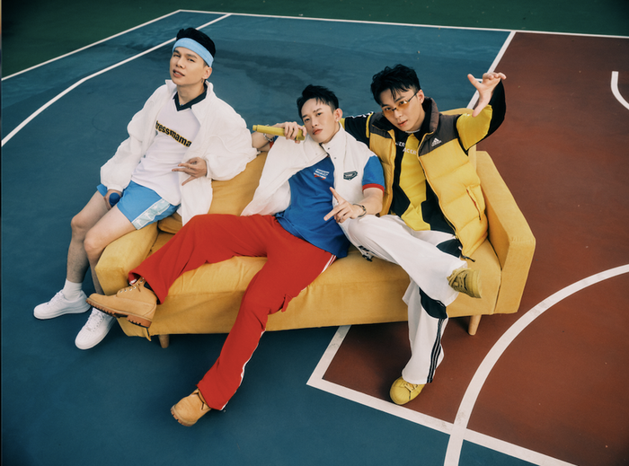 Nam ca sĩ hội ngội Hoàng Tôn trong sản phẩm mới.