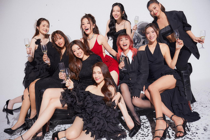 Nhờ việc cùng nhau tham gia một chương trình truyền hình thực tế, Hoà Minzy và Puka đã có cơ hội gặp gỡ, trở thành những người bạn thân thiết