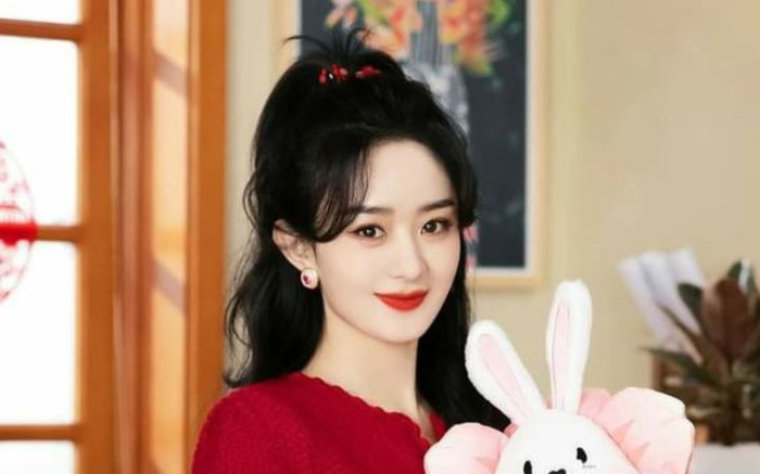 Triệu Lệ Dĩnh bị nhân viên bóc phốt, lộ luôn tính cách thật khiến sụp đổ hình tượng Ảnh 2