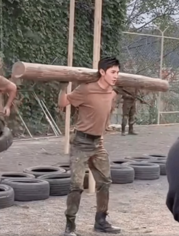 Trần Triết Viễn bất ngờ được khen ngợi hậu rời xa Triệu Lộ Tư Ảnh 4